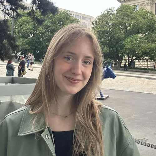 Mgr. Sádra Mádrová